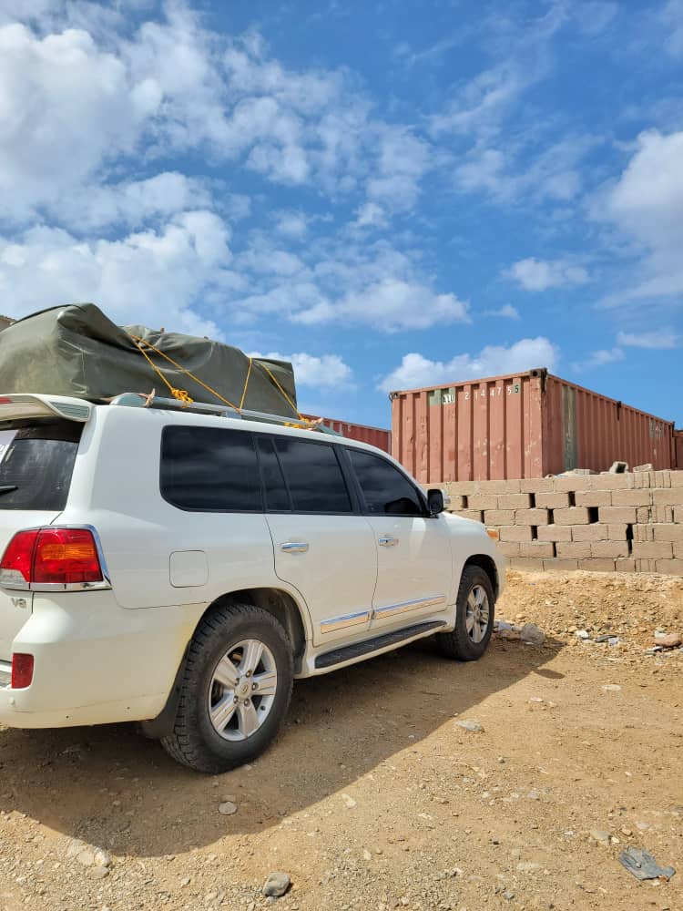 <p>Tour a Socotra</p>